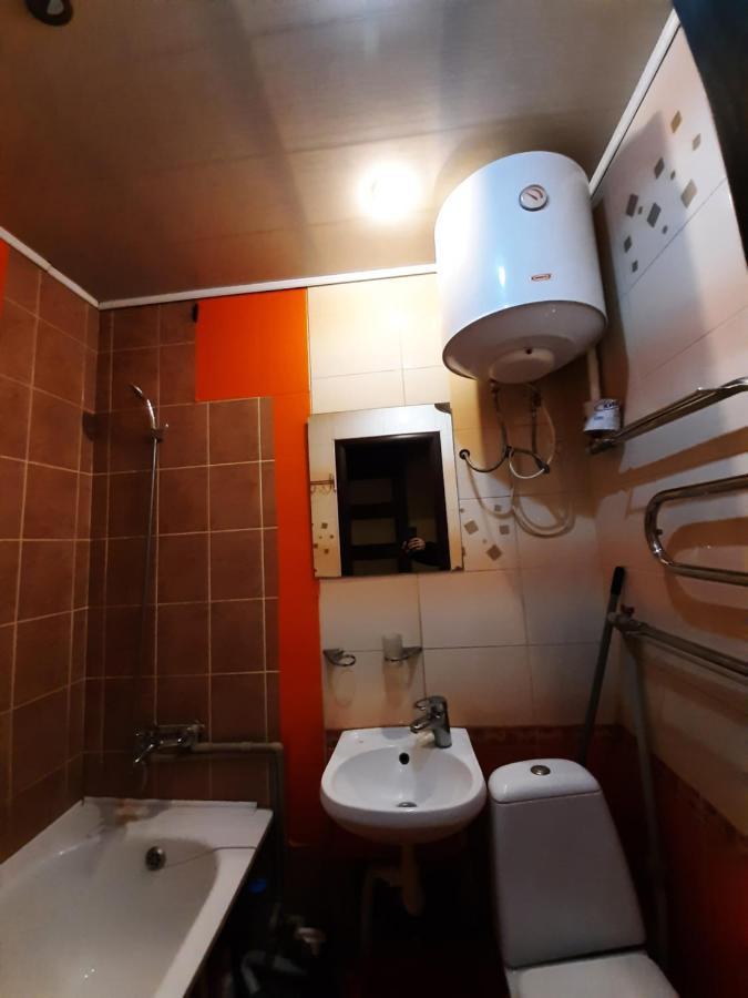 1 Комн Кв Остановка Дворец Спорта Строитель, Рядом С Улицей Химиков Cherkasy Exterior photo